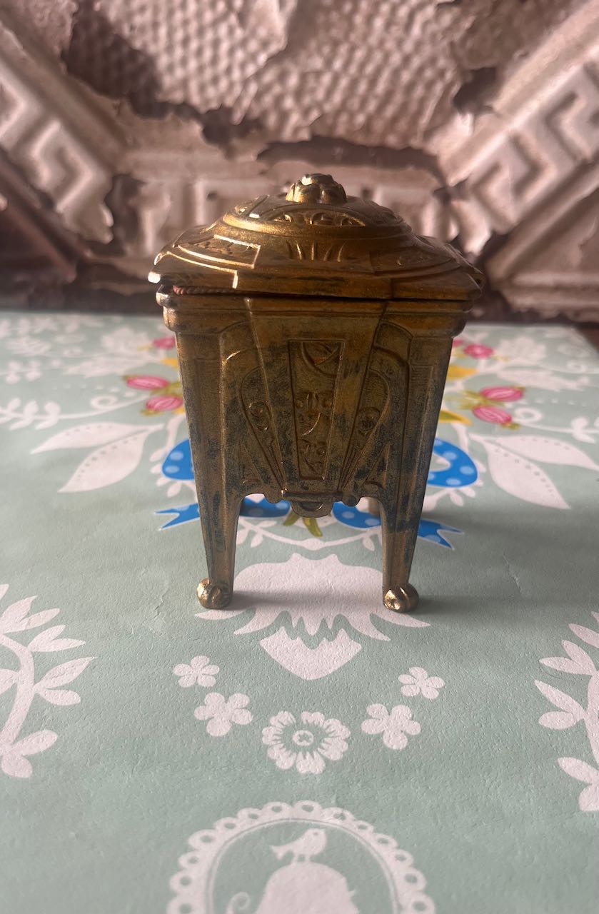 fa587 French antique jewellery box
