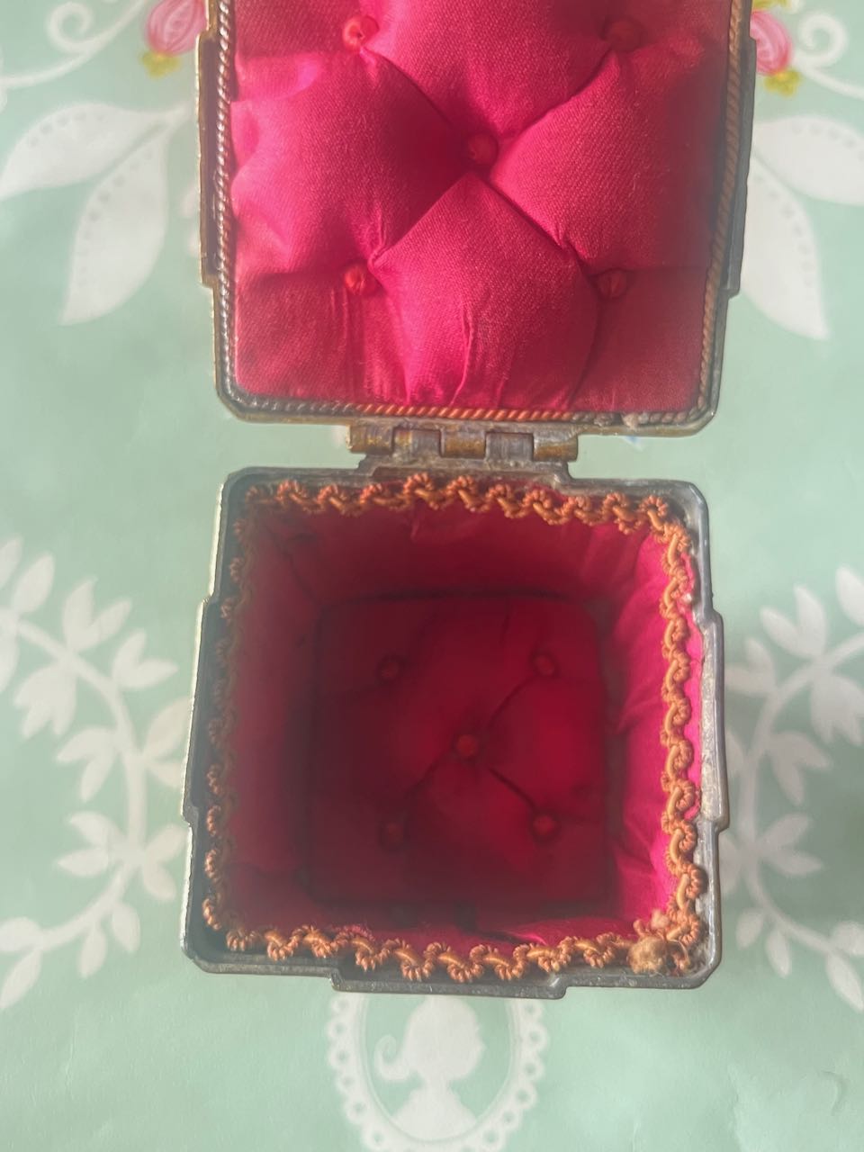 fa587 French antique jewellery box