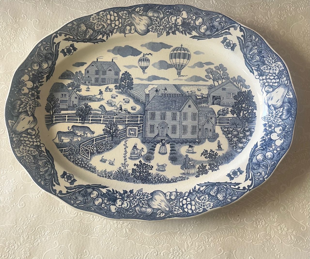 Large Platter,  depicting hot air balloons