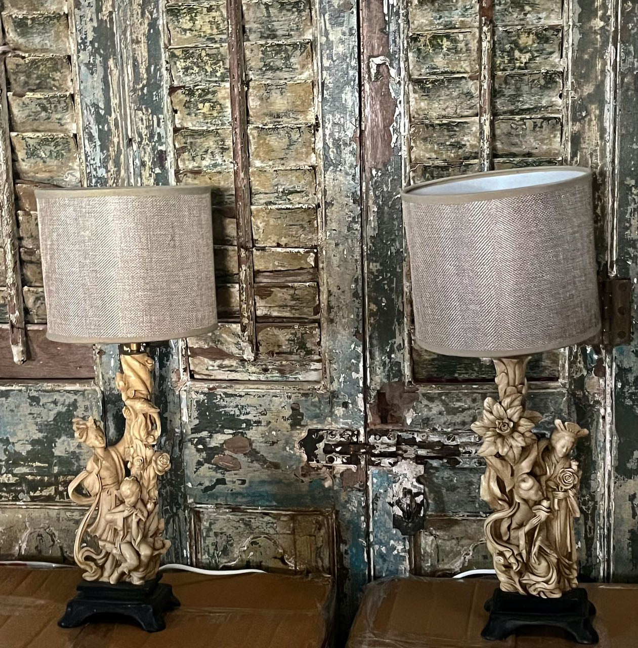 These table lamps were designed by the Italian sculptor Amilcare Santini (1910–1975) and were likely produced in the mid-20th century, specifically between the 1940s and 1960s