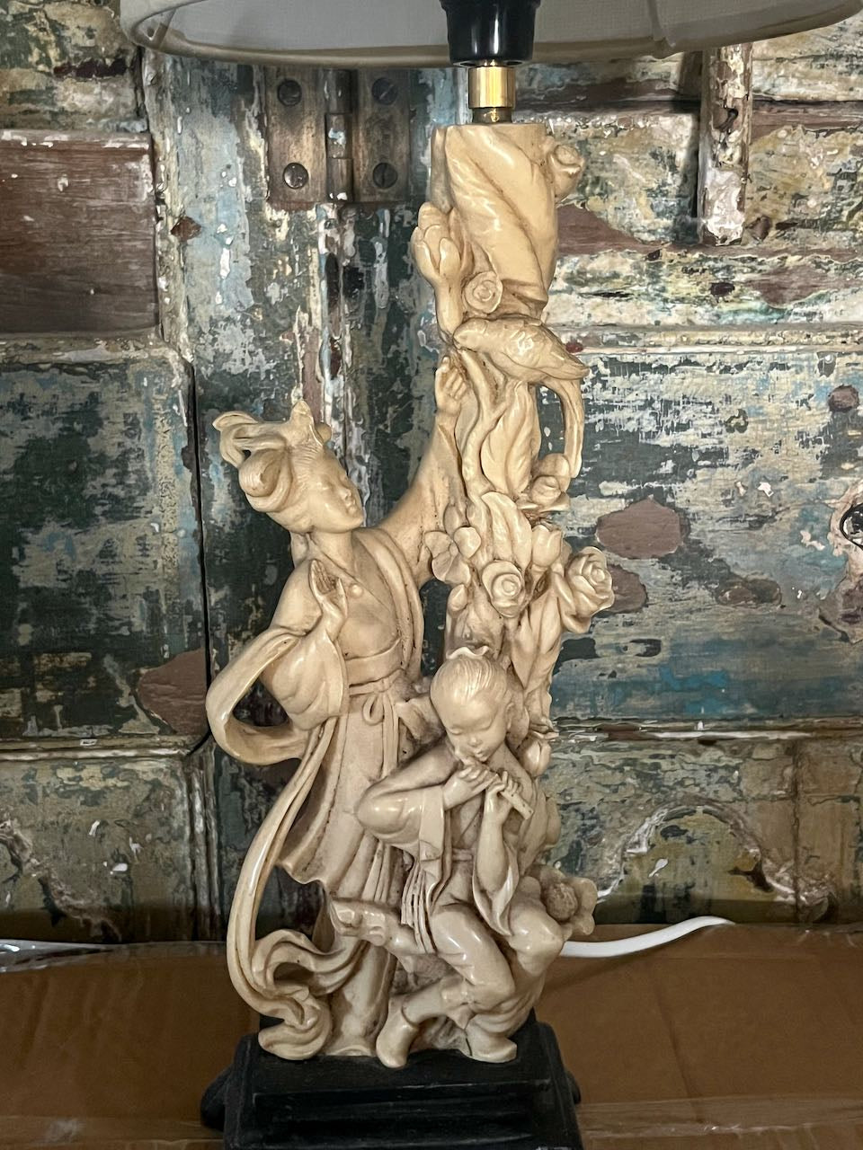 These table lamps were designed by the Italian sculptor Amilcare Santini (1910–1975) and were likely produced in the mid-20th century, specifically between the 1940s and 1960s