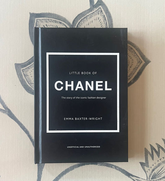 The Little Book of Chanel: The Story of the Iconic Fashion Designer (shop display stock)