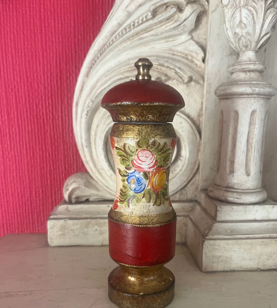 vintage hand-painted Italian Treen pepper milll, working order
