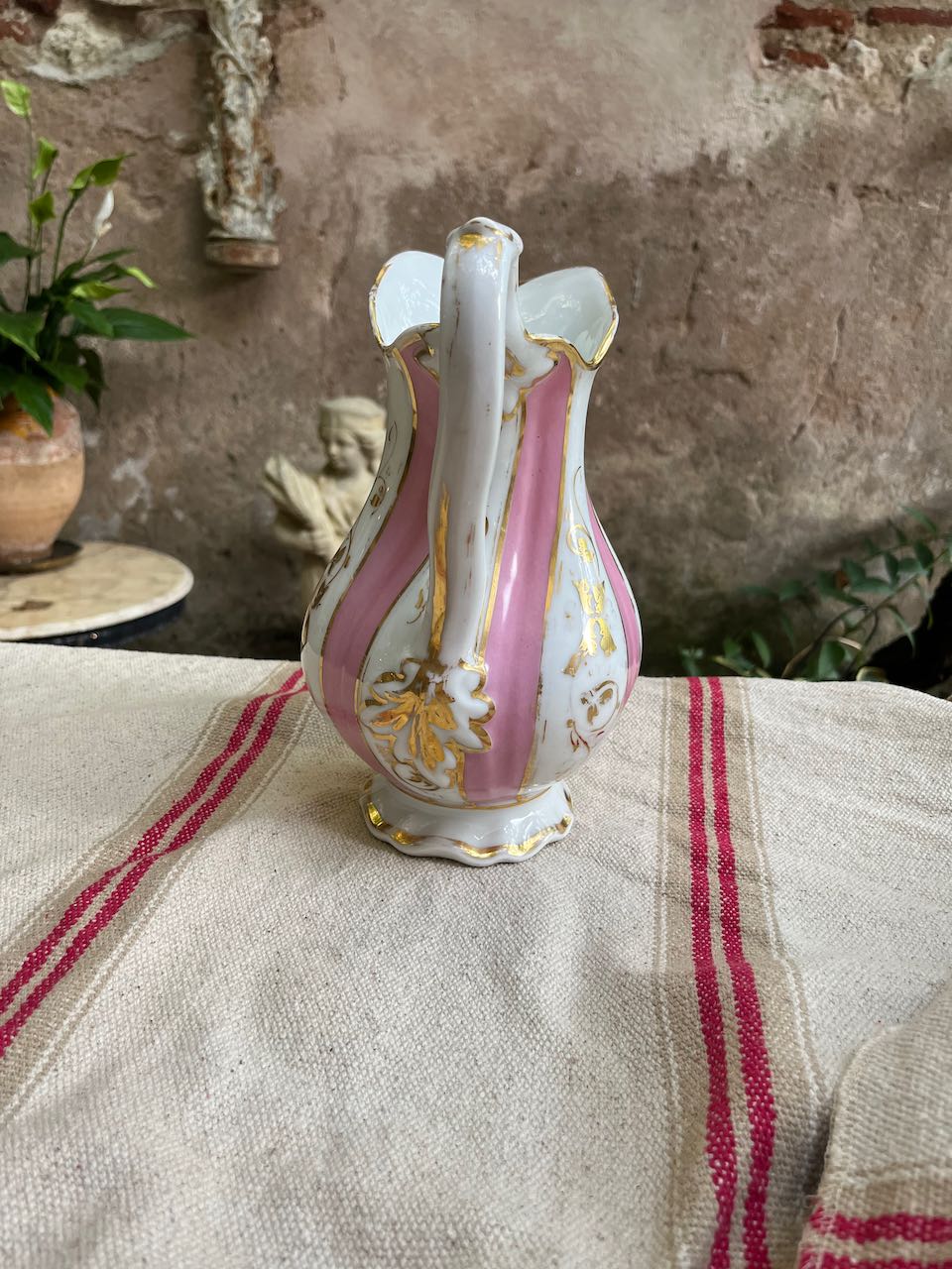 fa4303  Fench antique pink and white jug and bowl
