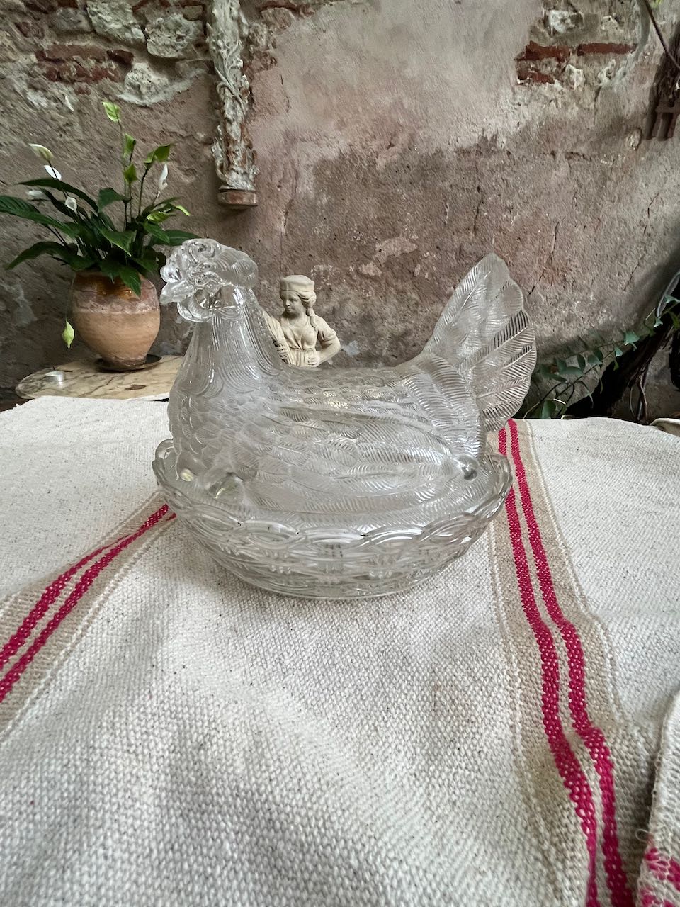 fa4321 vintage French chicken tureen top
