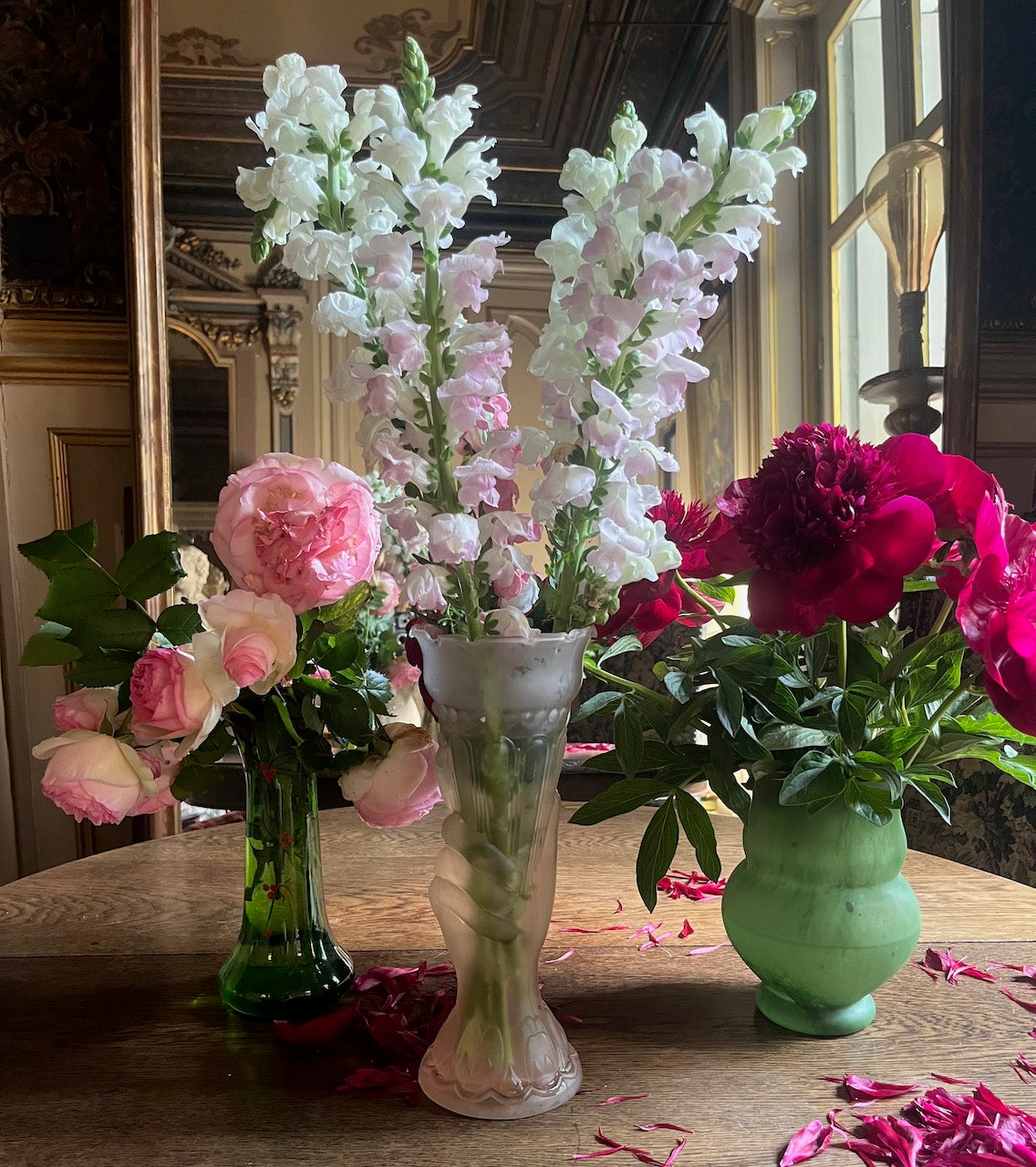 fa507 Pink 1920's glass bouquet vase