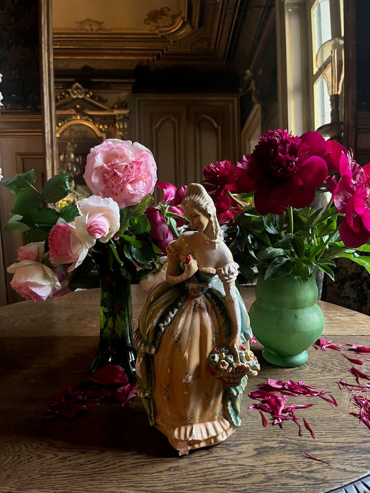 fa528 Gorgeous china doll decoration