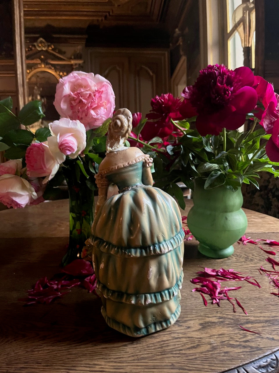 fa528 Gorgeous china doll decoration