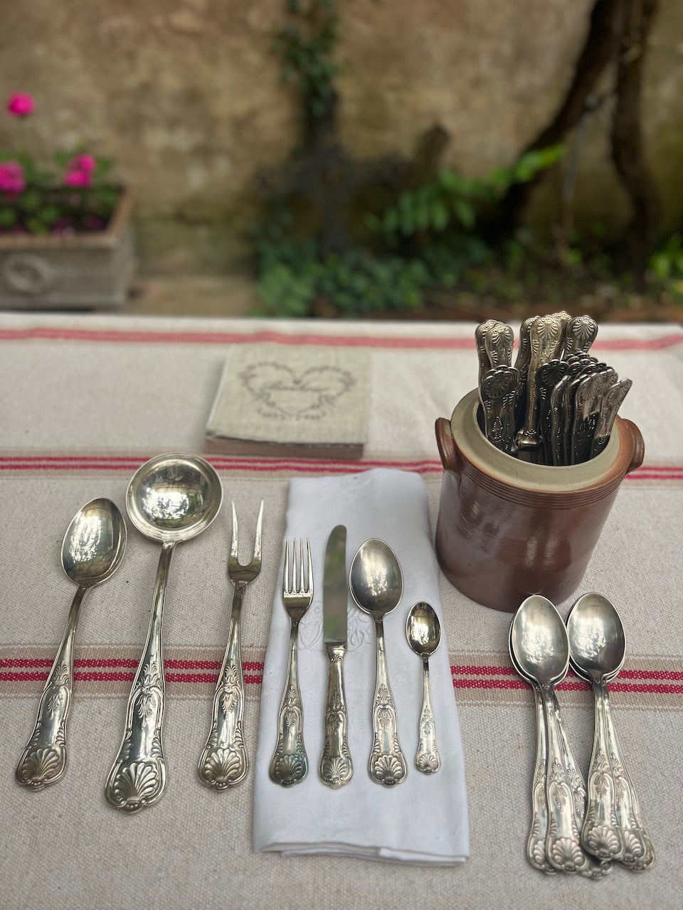 fa515 Service. 12 piece French vintage cutlery set wth serving utensils. silver plate