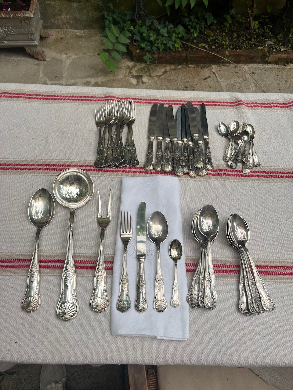 fa515 Service. 12 piece French vintage cutlery set wth serving utensils. silver plate