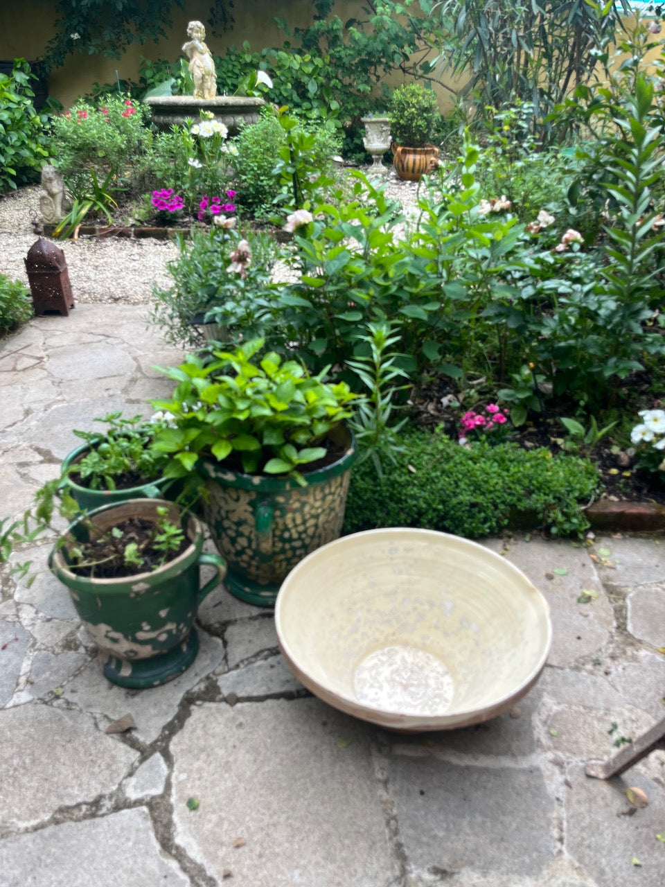 fa533 Large terracotta bowl with cream glaze