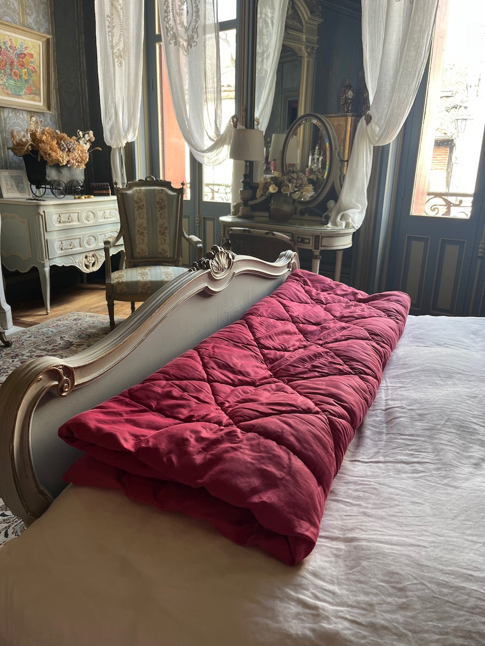 fa524 Lovely silk crimson French vintage bed cover