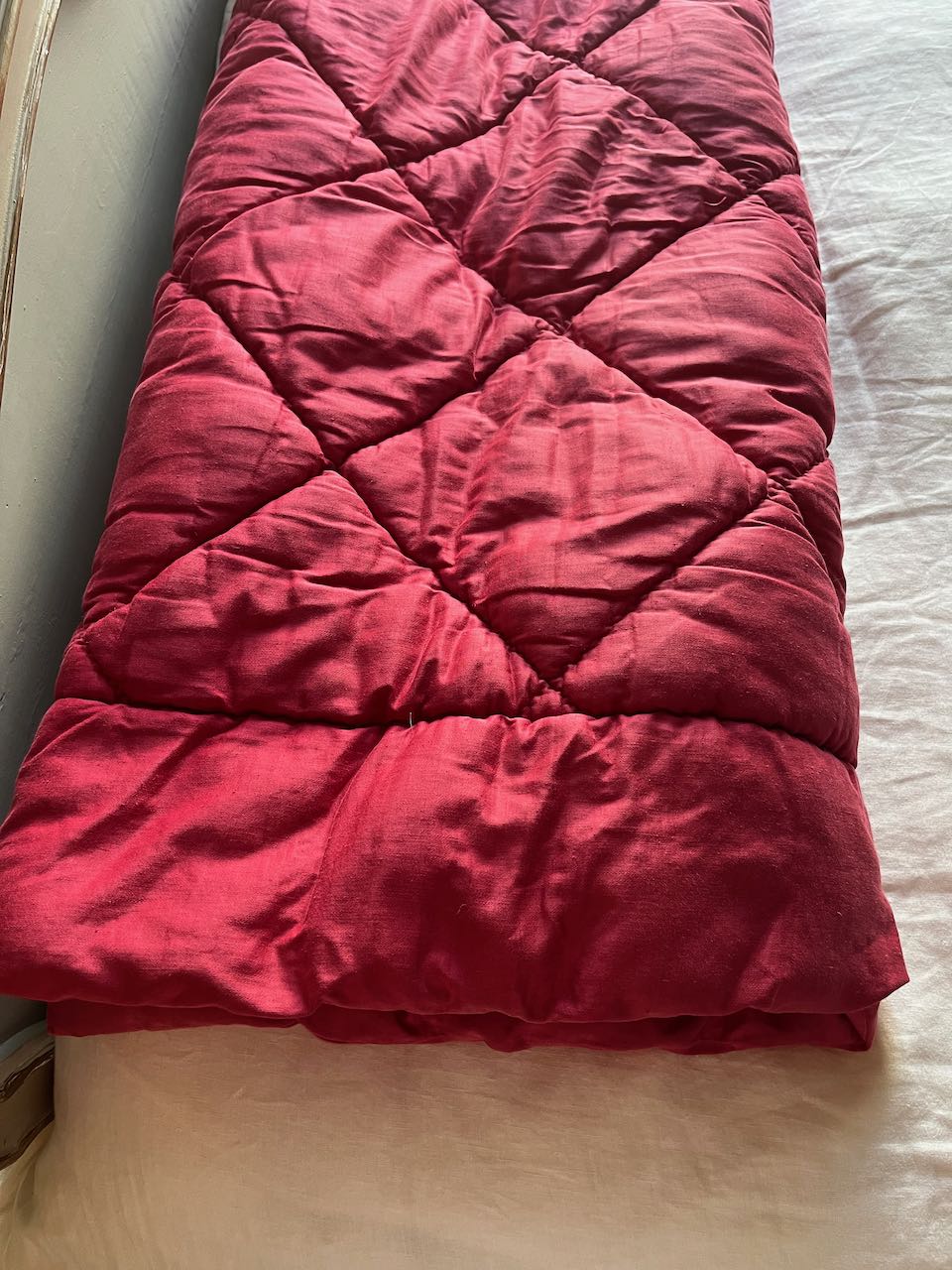 fa524 Lovely silk crimson French vintage bed cover