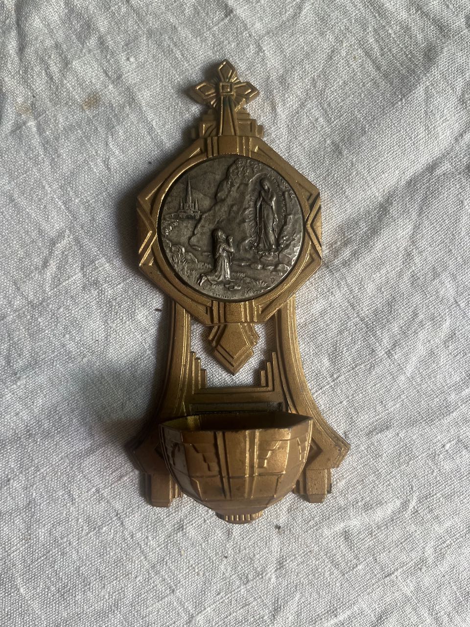 fa581 Small Metal font, French