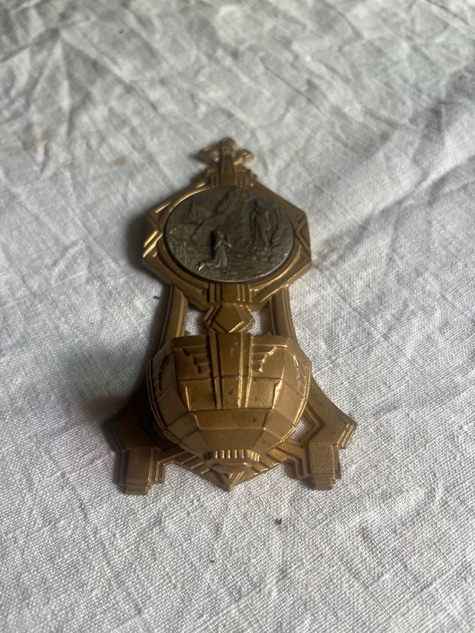 fa581 Small Metal font, French