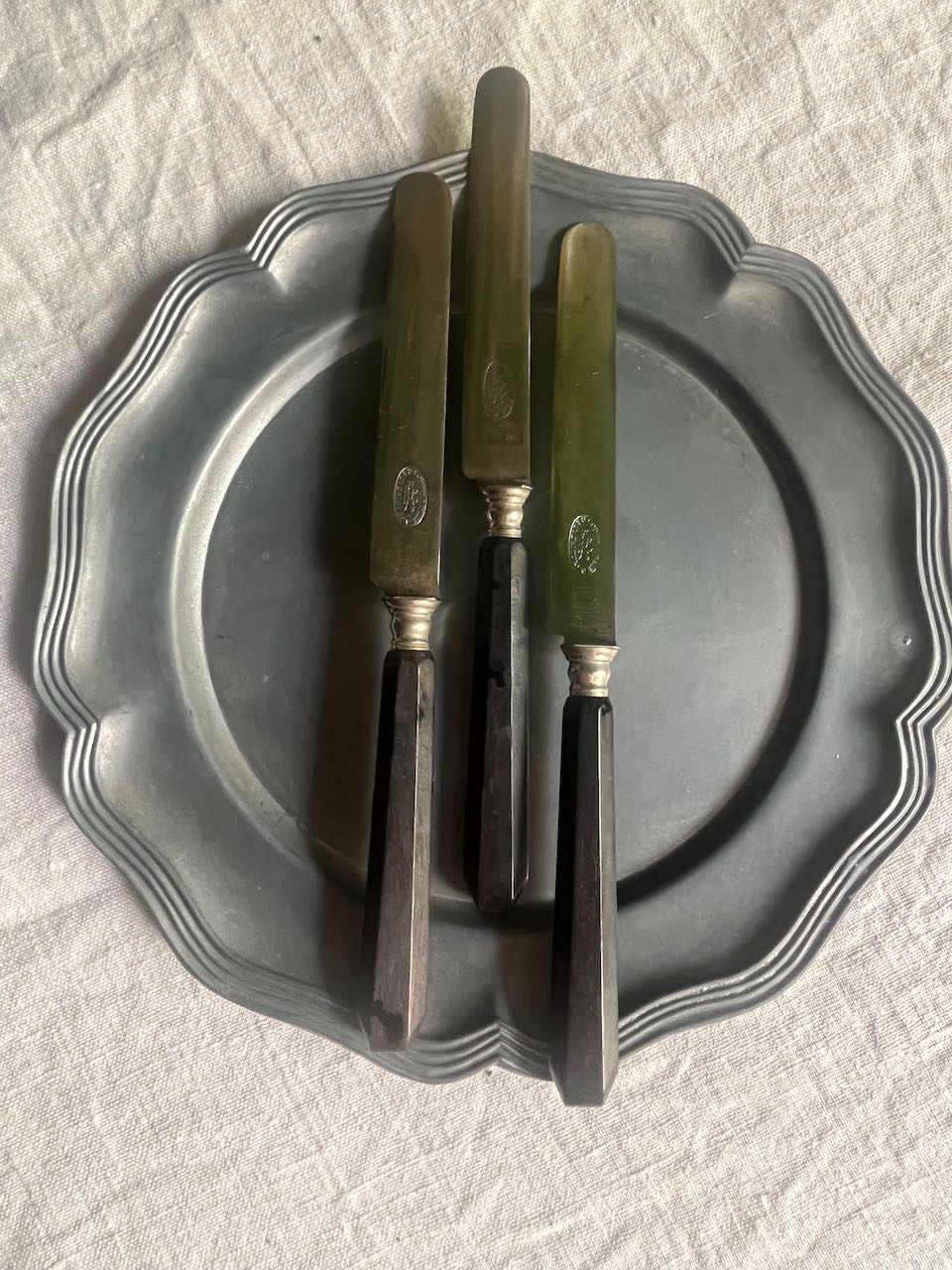 fa579 Small french stamped fruit/butter knife