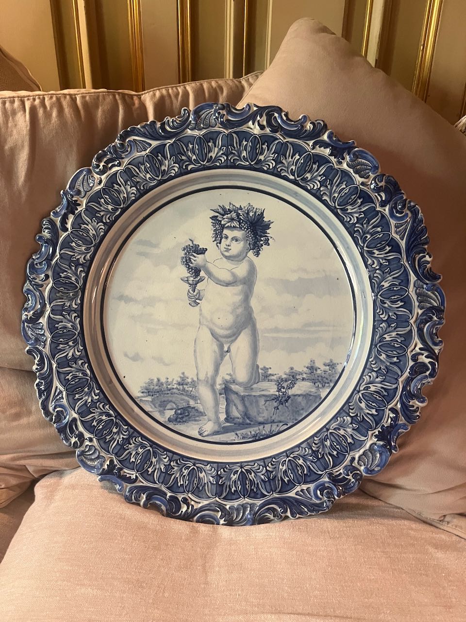 fa614 Large handpainted platter from Portugal
