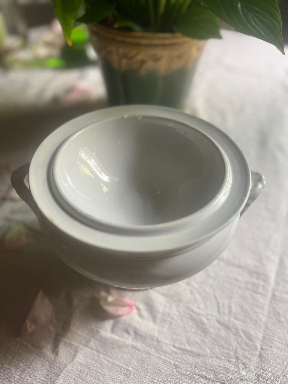 fa574 Small-med white French antique Porcelaine soup tureen