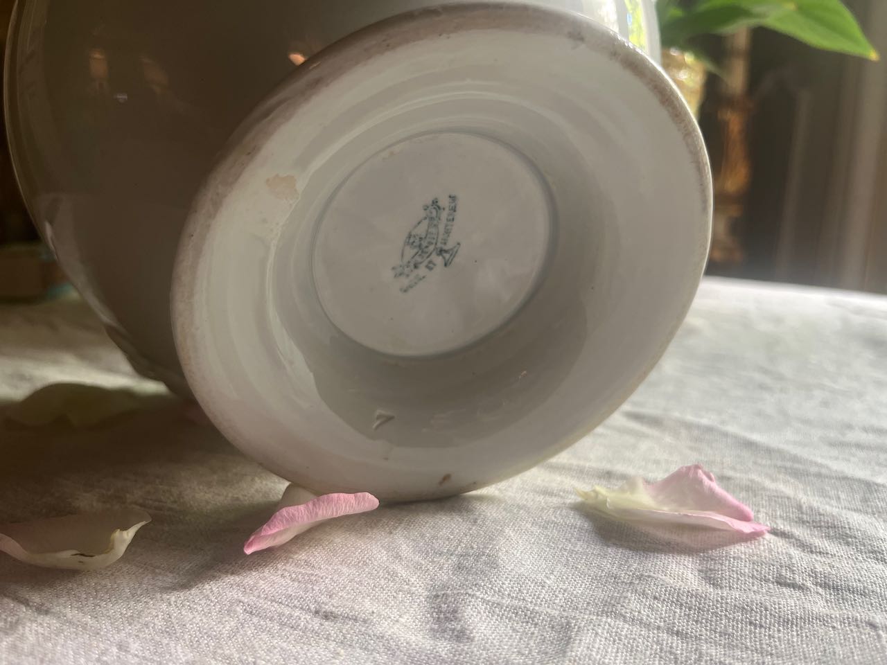 fa574 Small-med white French antique Porcelaine soup tureen