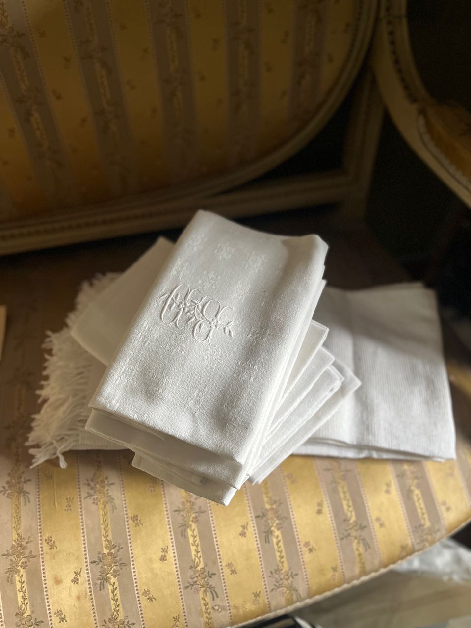 fa563 Set 6 large french antique napkins (set 6)