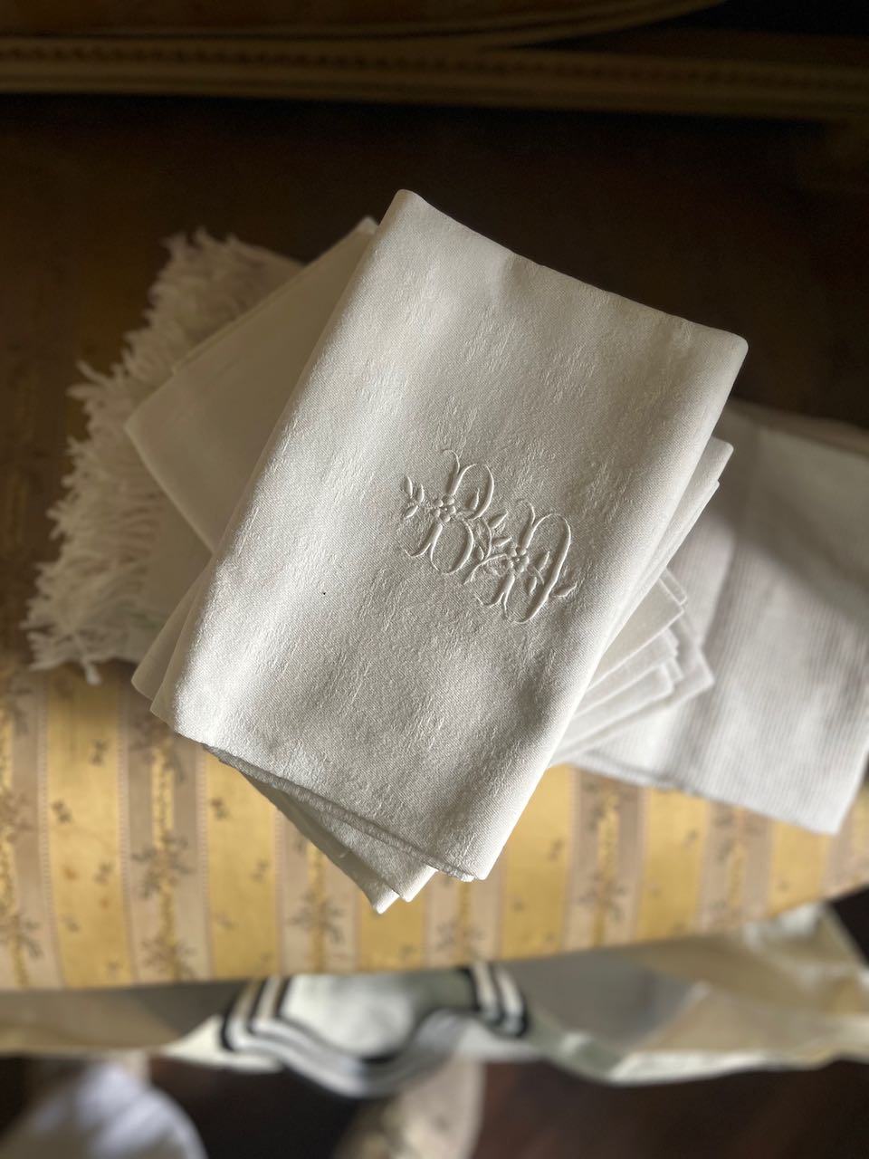 fa563 Set 6 large french antique napkins (set 6)