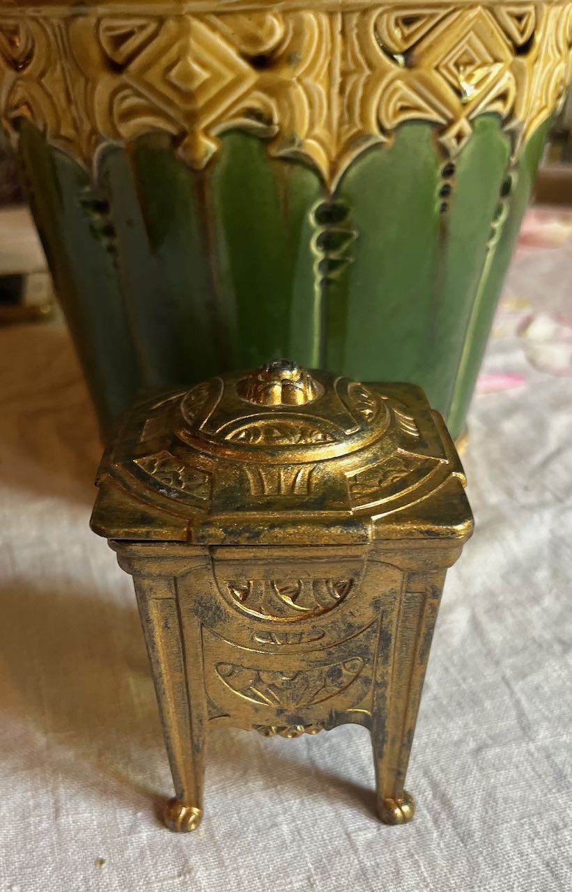 fa587 French antique metal padded jewellery box, 19th century (Copy)