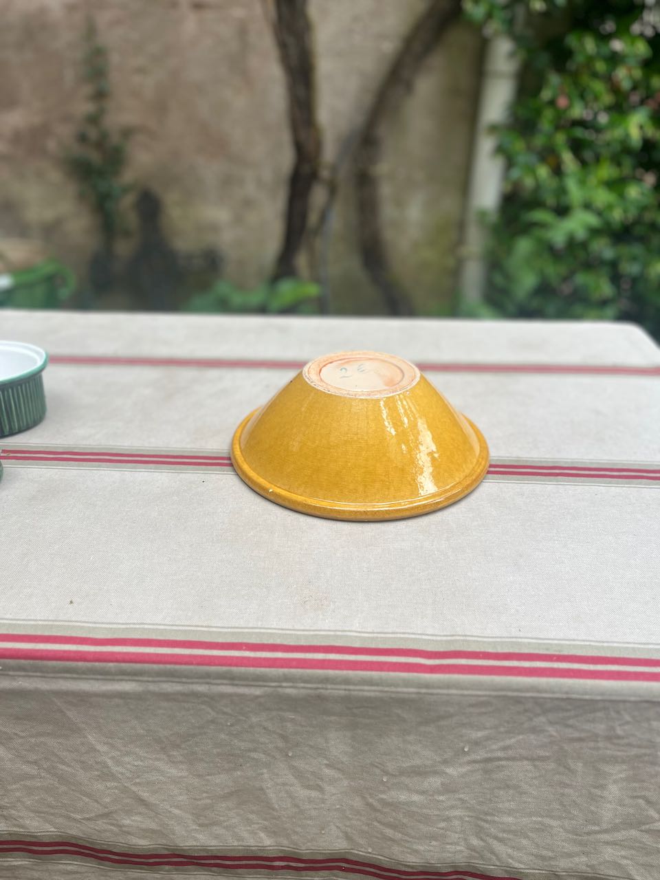 fa590 Lovely yolk coloured vintage salad bowl, medium