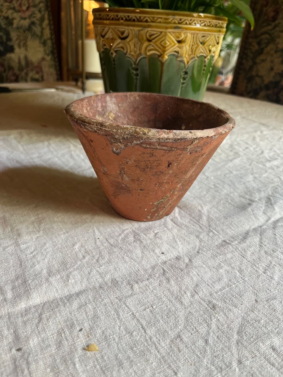 fa588 Small terracotta French antique pot