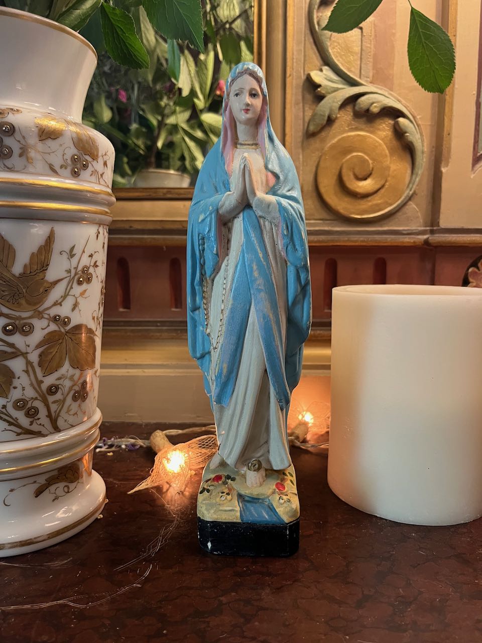 fa578 Small Blue robed French vintage madonna