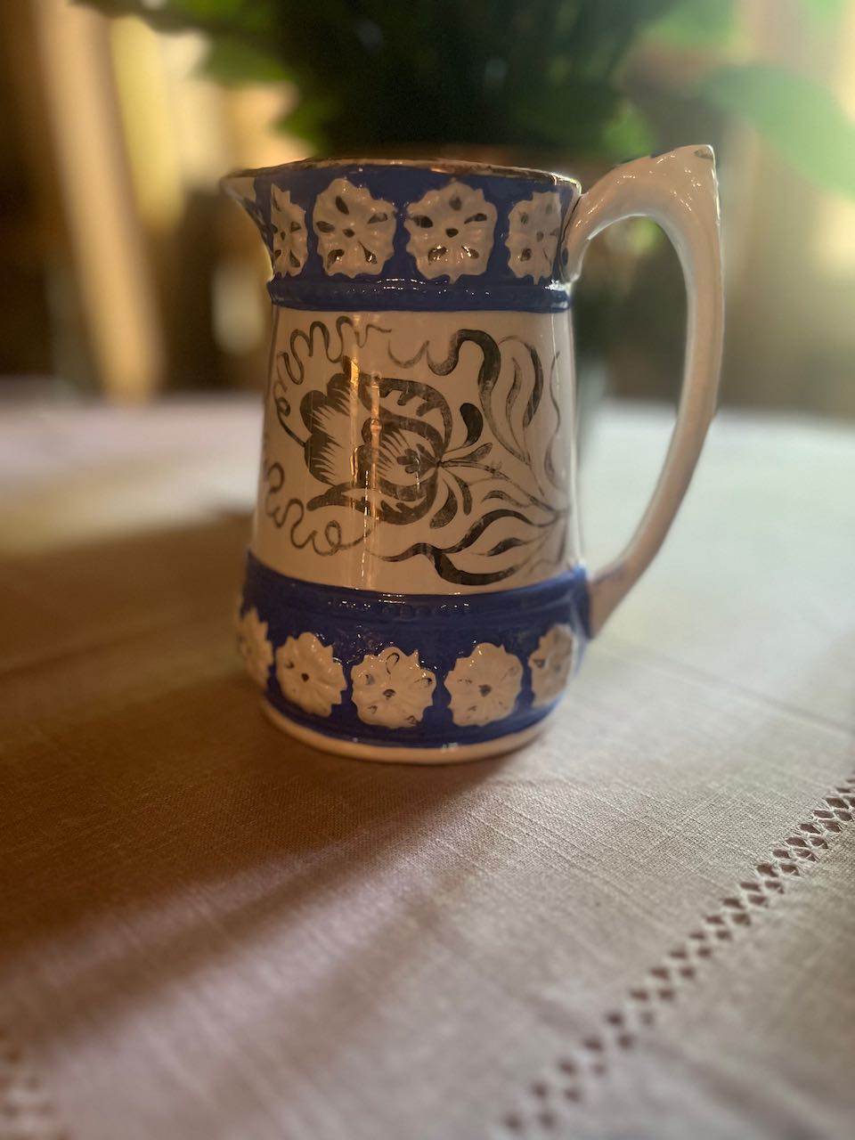fa607 Gorgeous Milk jug with blue and white decoration and silver detail (large)