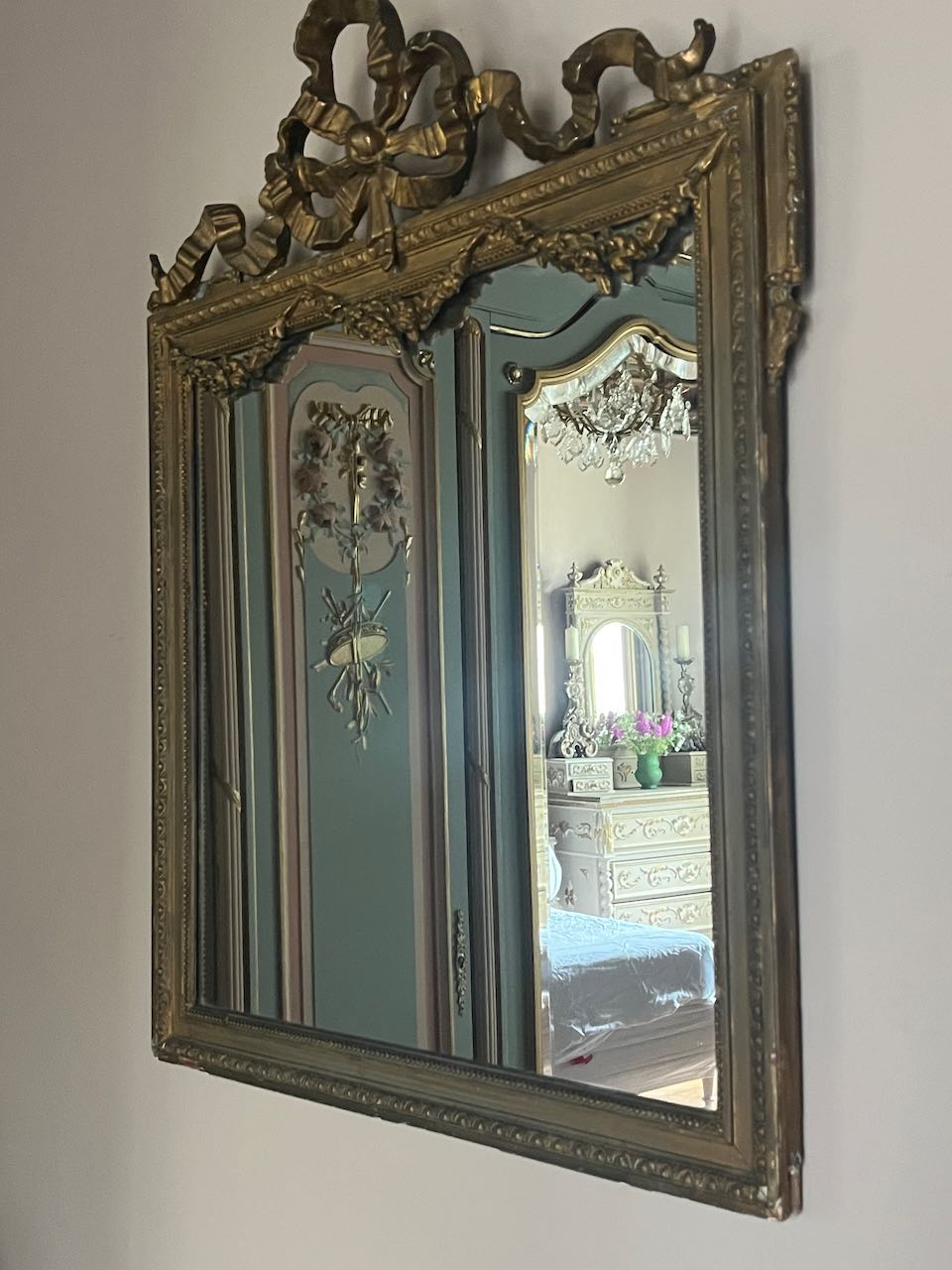 fa569 Gorgous French antique mirror with bow detail