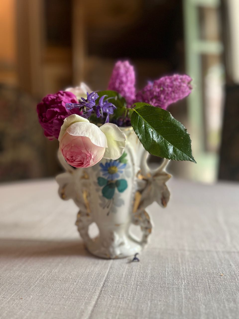 fa627 Small French Antique floral wedding vase