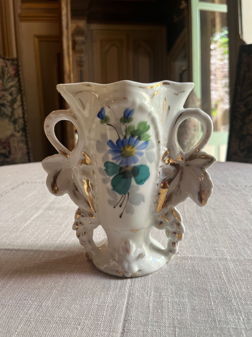 fa627 Small French Antique floral wedding vase