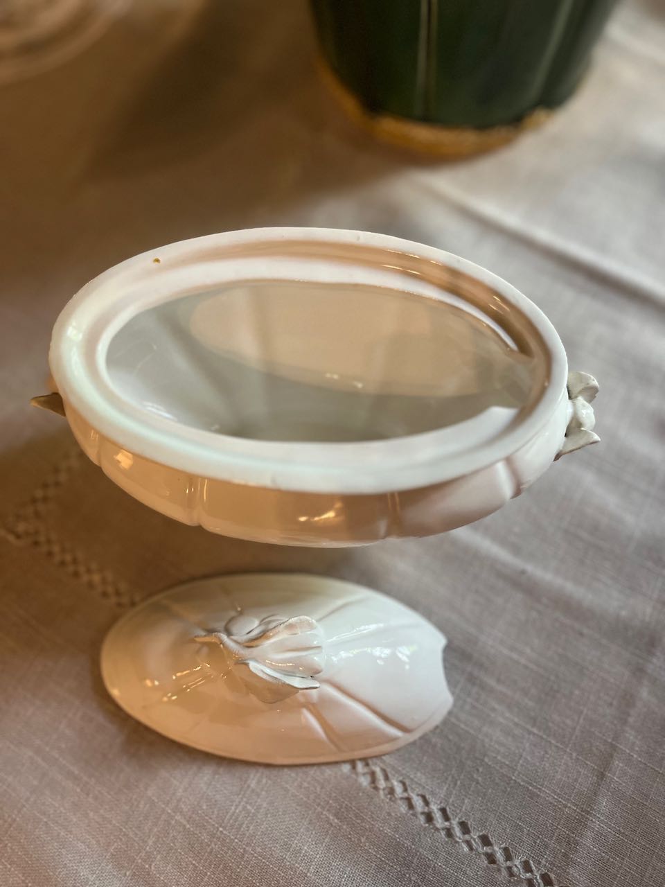 fa633 small white oval lidded serving bowl with rosebud top