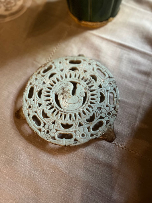 fa636 French vintage metal hotplate