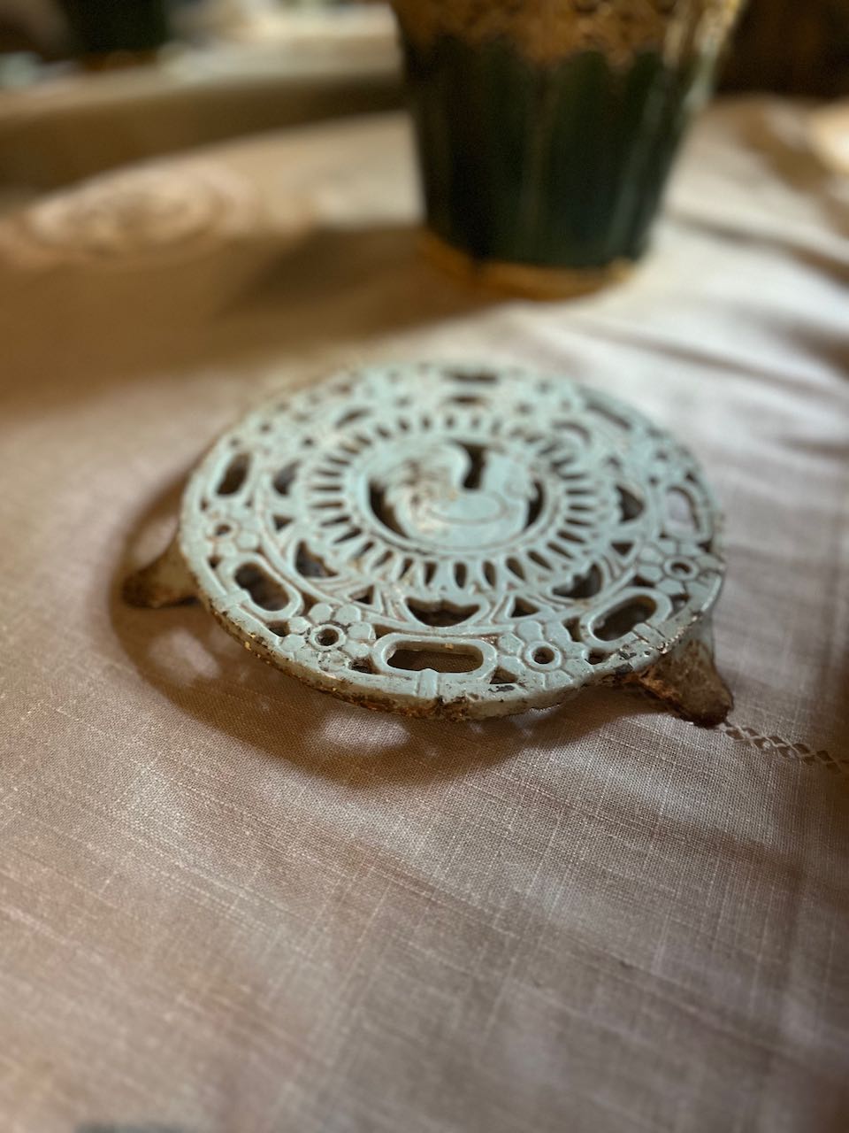 fa636 French vintage metal hotplate