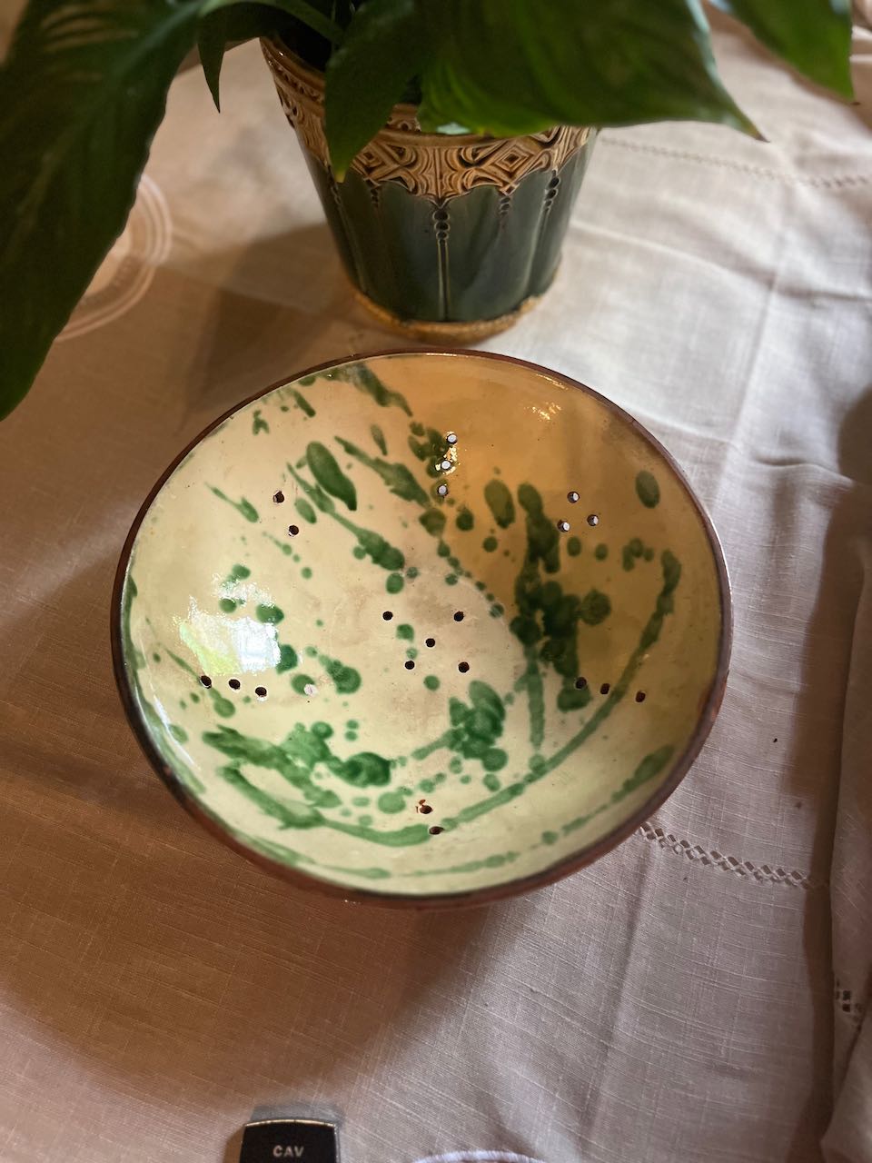 fa637 Large French provincial salad bowl