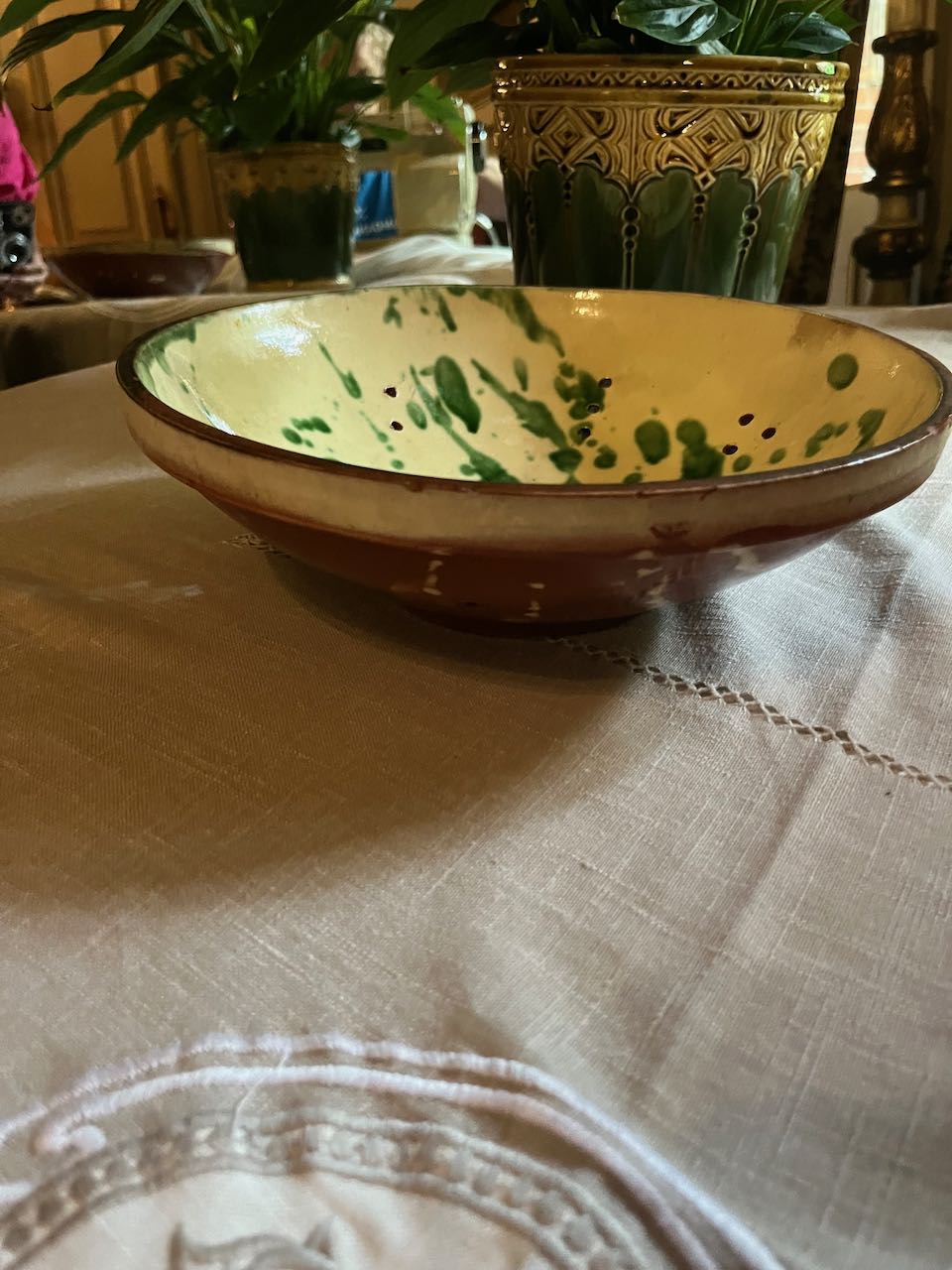 fa637 Large French provincial salad bowl