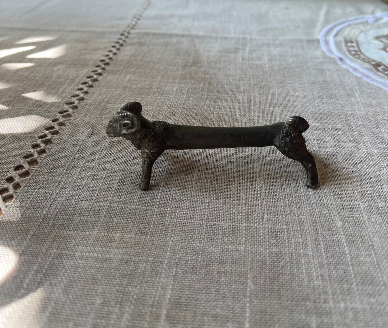 fa641 French vintage Pewter spoon rests