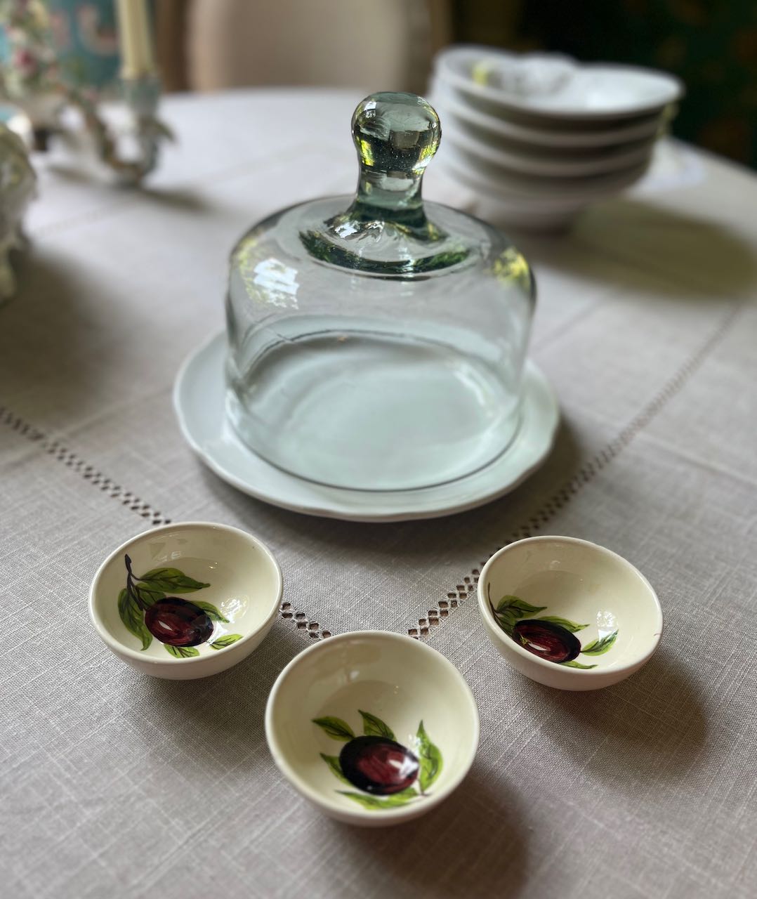 fa683 Small olive pip bowls