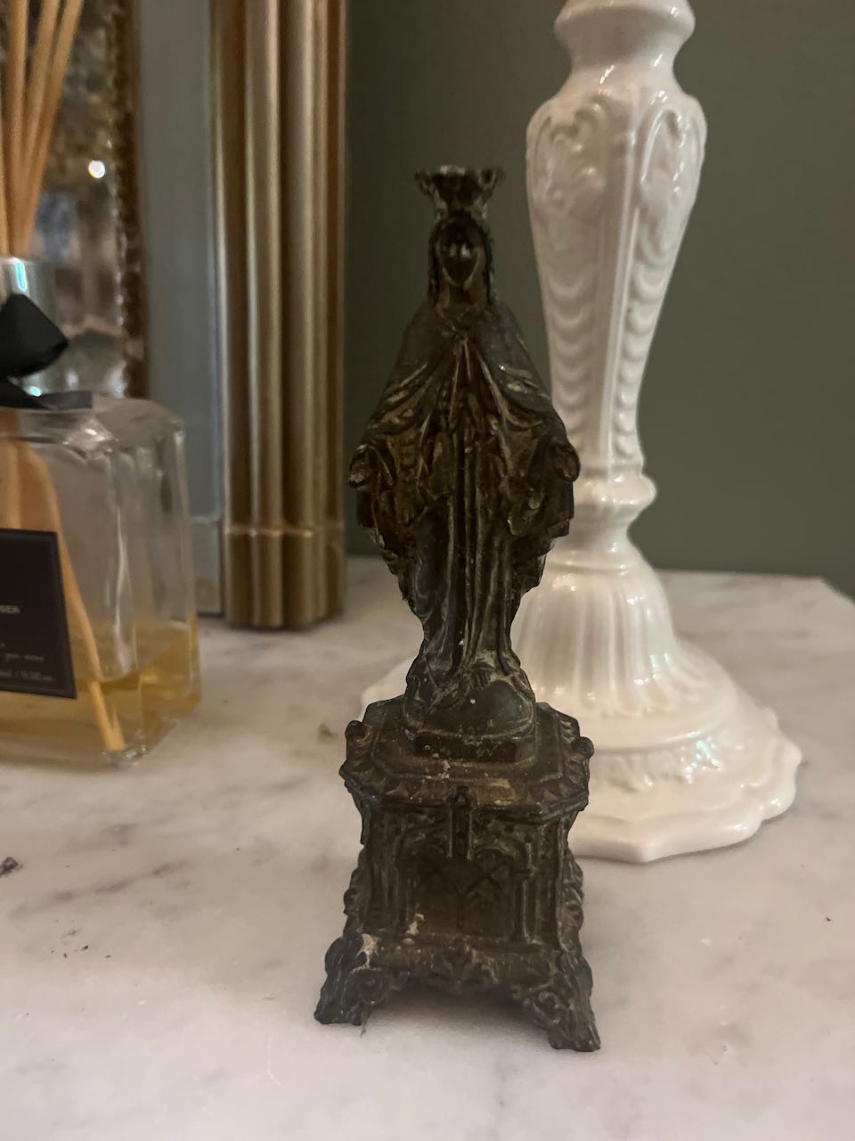 fa671 Small metal statue, our lady of lourdes