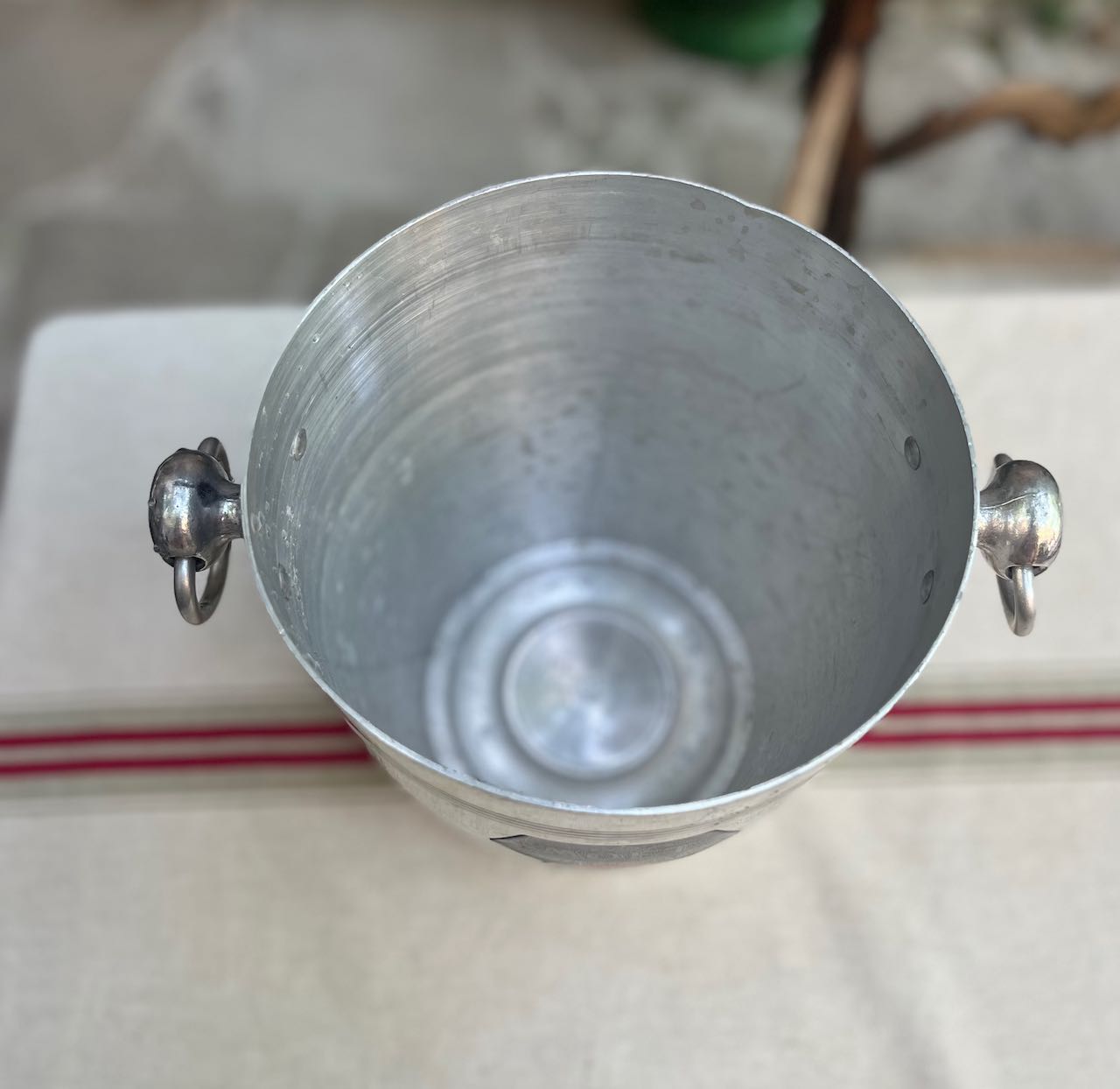 fa648 Moet and chandon Metal vintage french champagne bucket