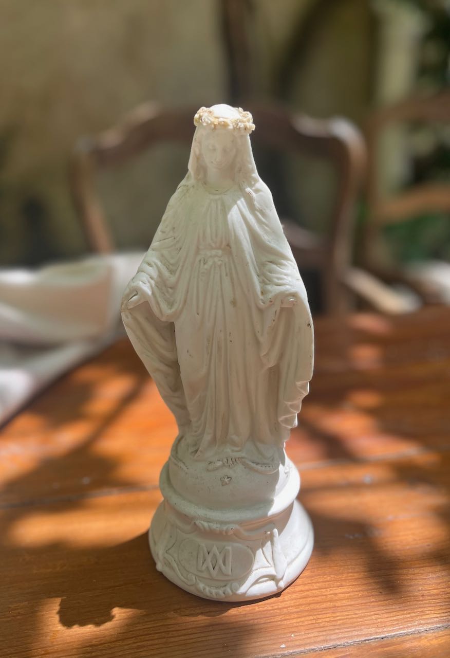 fa687 Large beautiful plaster statue of madonna ,with plinth. French