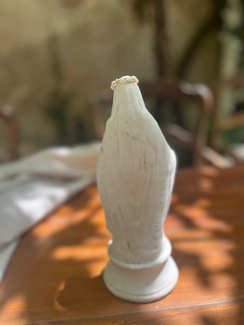 fa687 Large beautiful plaster statue of madonna ,with plinth. French