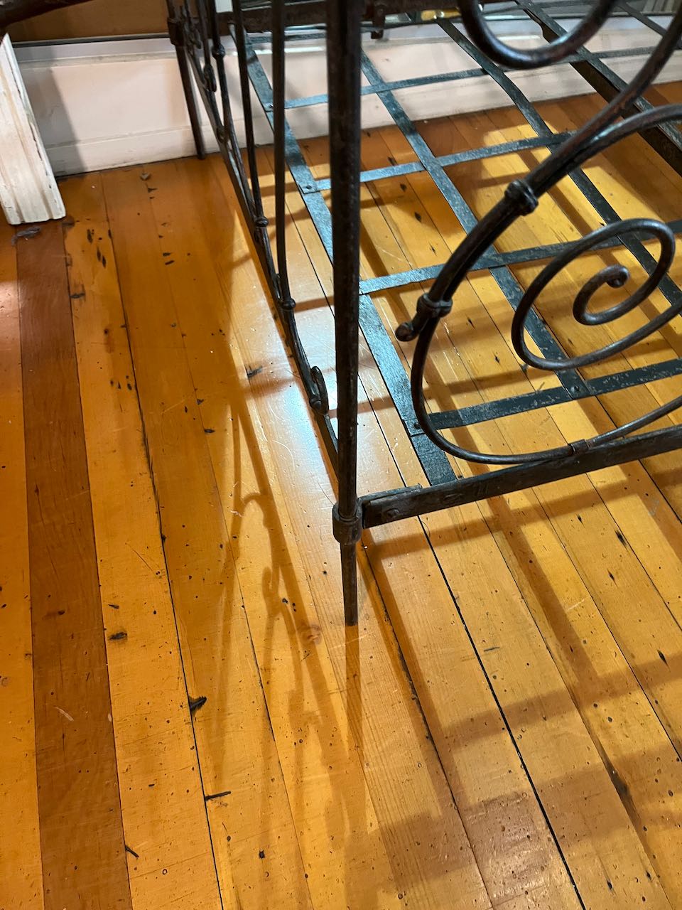 fa3611 French metal campaign bed