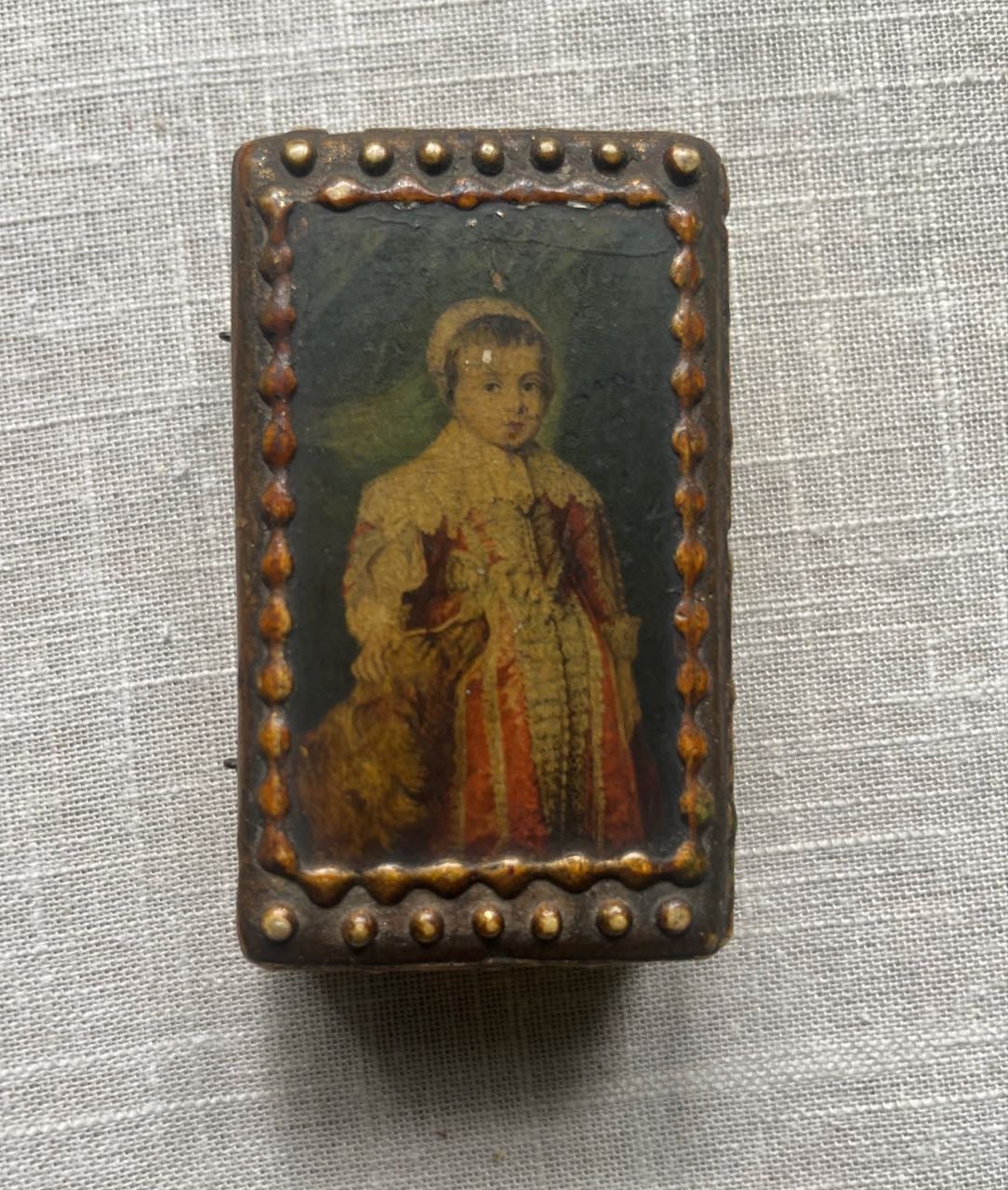 Small vintage matchbox, Italian