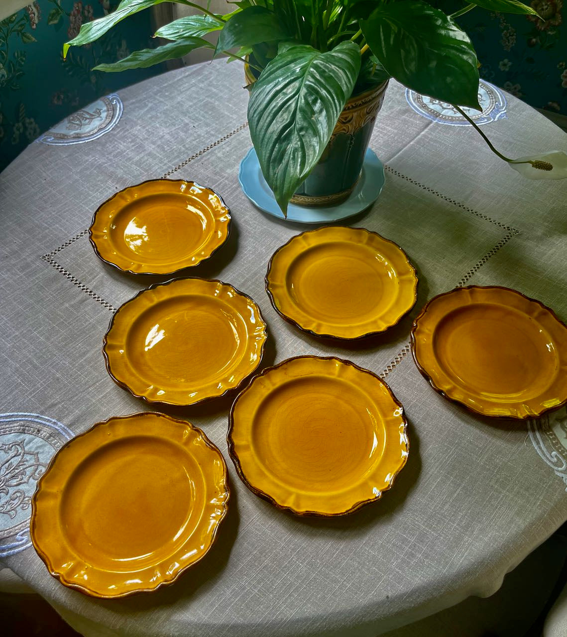 fa727 Small mustard coloured vintage side plates