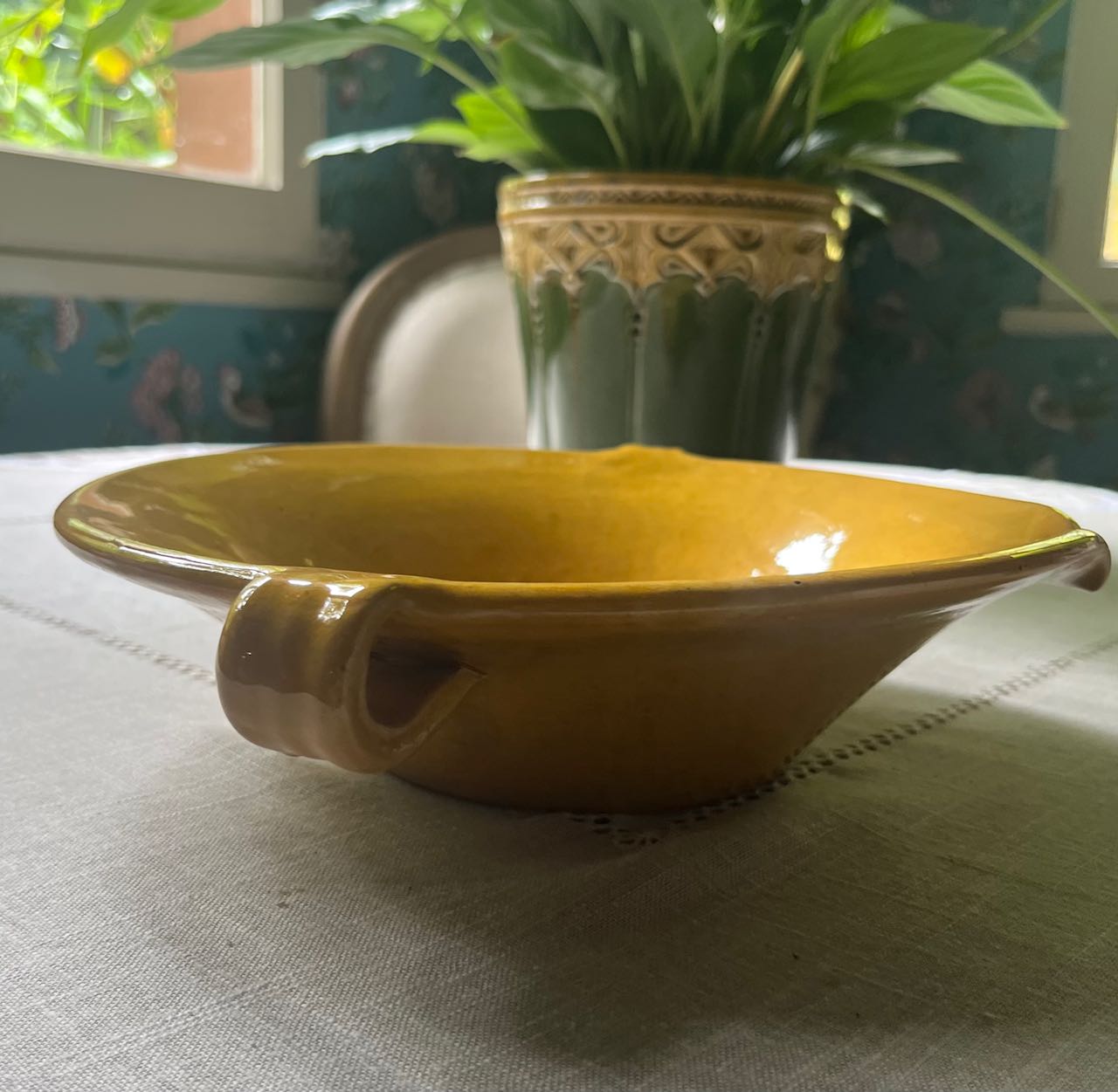 fa705 Gorgeous French salad bowl with handles