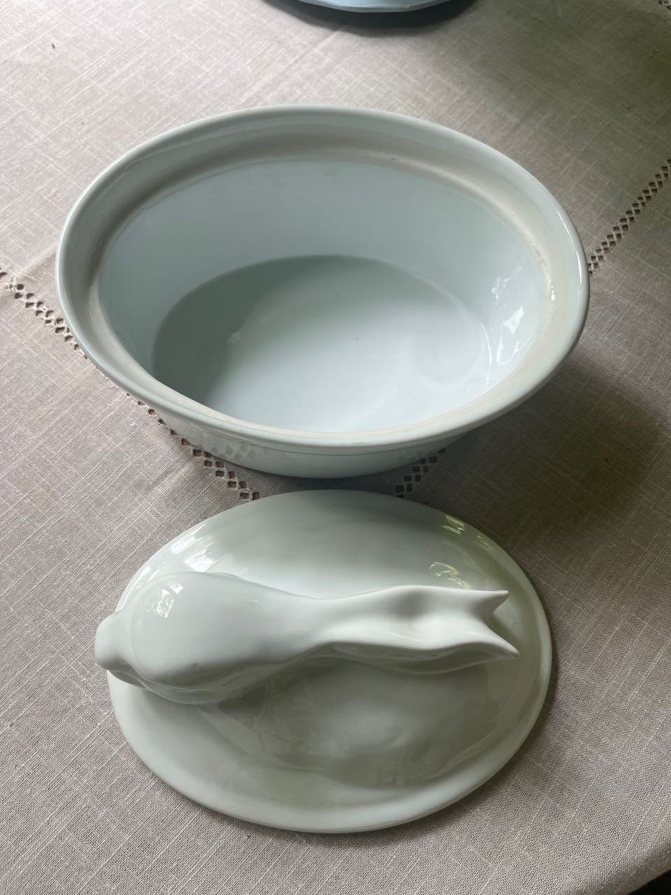 fa707 White Rabbit tureen