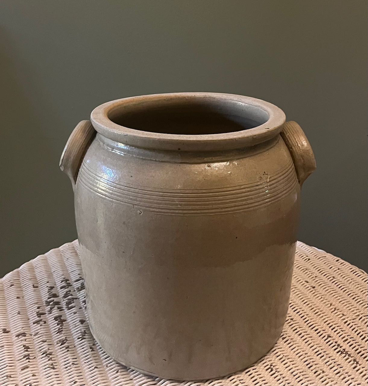 fa703 Antique French ceramic confit pot